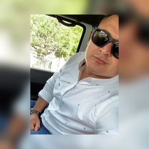 Meet your Posher, Luis